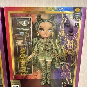 BNIB Collectible Rainbow High Olivia Woods Doll - Series 5
